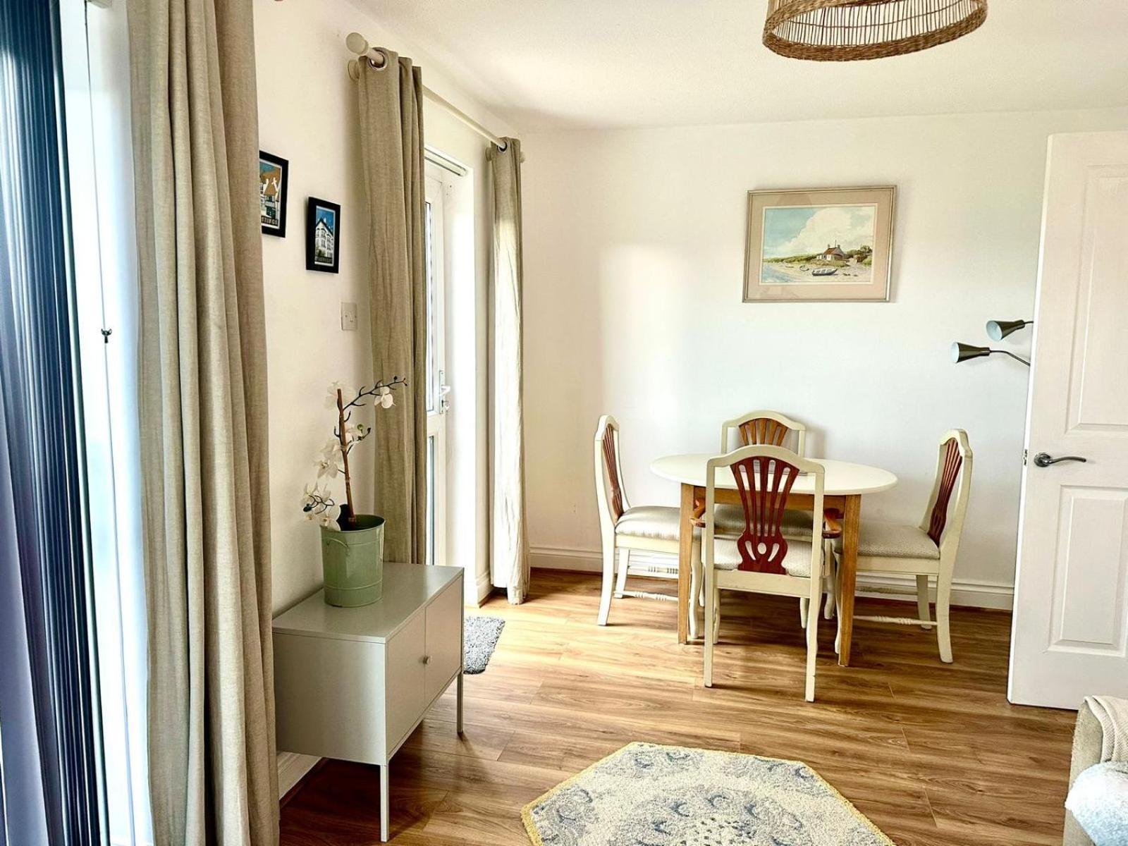 Home From Home Sleeps Seven Χέιστινγκς Εξωτερικό φωτογραφία